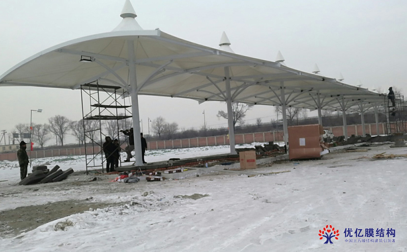 黑龙江双向膜结构停车棚
