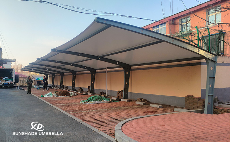 金州工厂停车棚安装完成