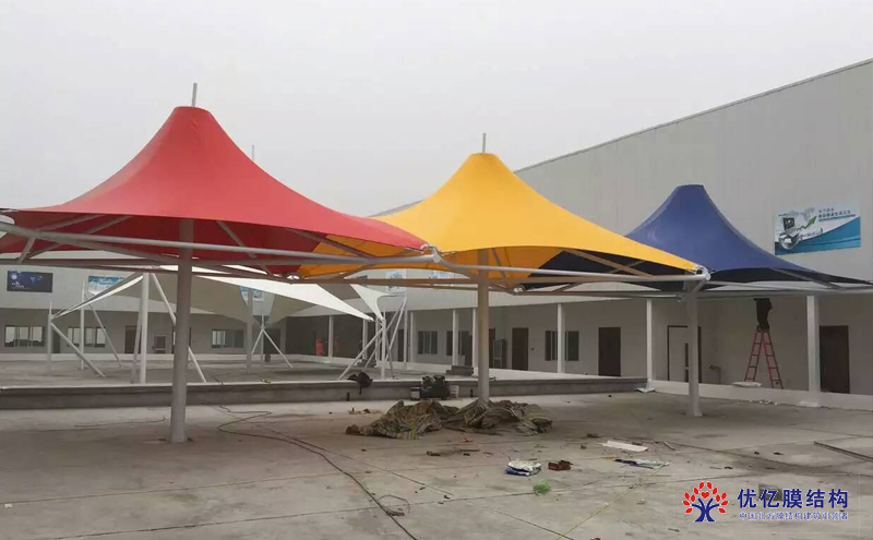 彩色张拉膜——梦幻色彩的创意空间