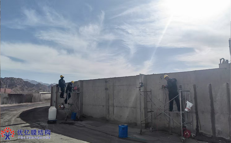 我公司海西化工仓储气膜大棚项目施工正酣 全力推进绿色仓储新标杆建设