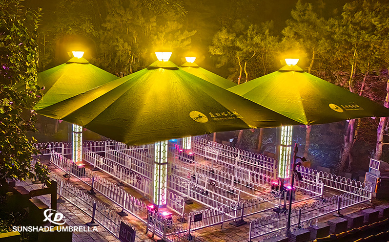 慕田峪长城游客等待区电动遮阳伞安装完成