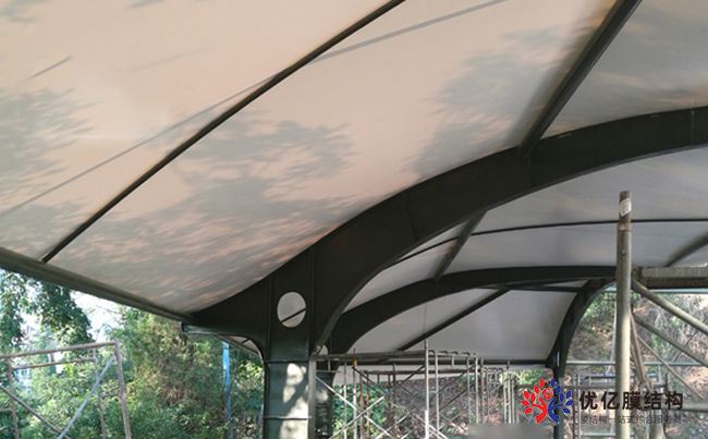 哈尔滨毅腾集团办公楼膜结构停车棚