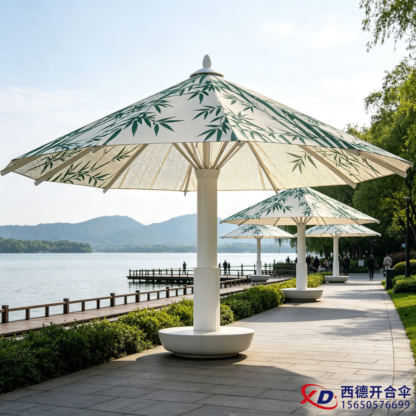 景观伞，水墨荷花、国风纹样、简约艺术图案，贴合场地文化